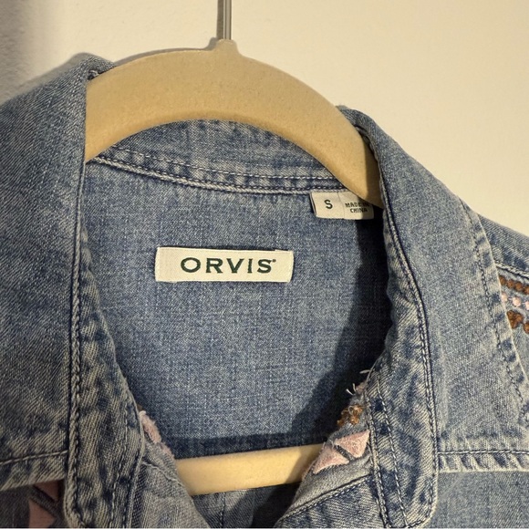 Orvis Embroidered Long Sleeve Button Up Denim Shirt Women’s Size Small - Picture 4 of 6